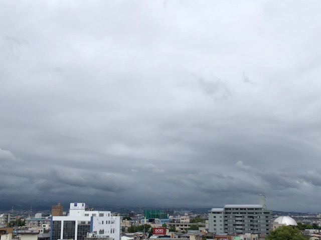 梅雨の空③